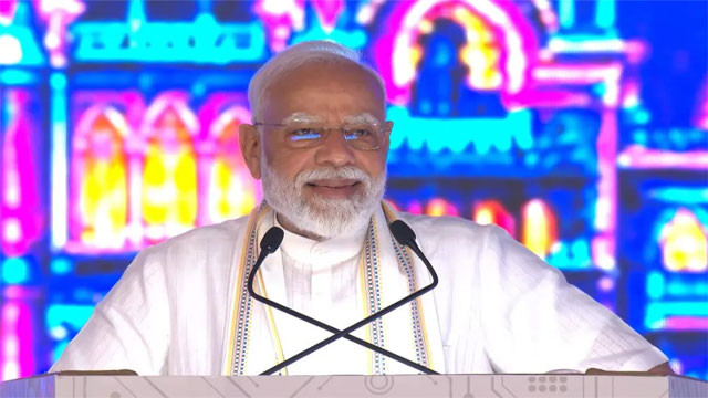 PM Modi emotional over wonderful Vadodara cleanliness drive