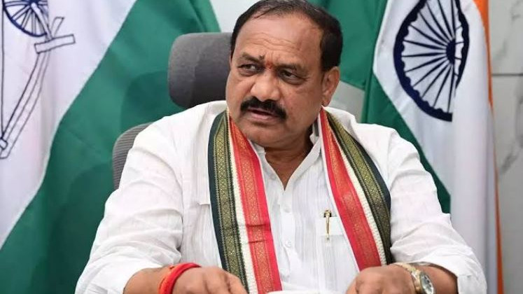 KCR family members want bad things to happen to him says Mahesh Goud