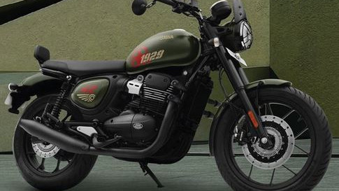Jawa 42 All Stars Edition released what is the price