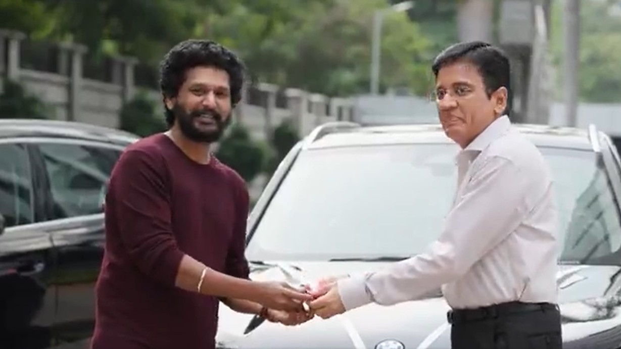 Kalanithi Maran gifts expensive luxury cars to directors and music director