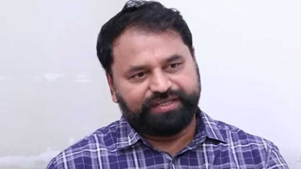 Addanki Dayakar says plans to attack Dalits are being made from KCR farmhouse