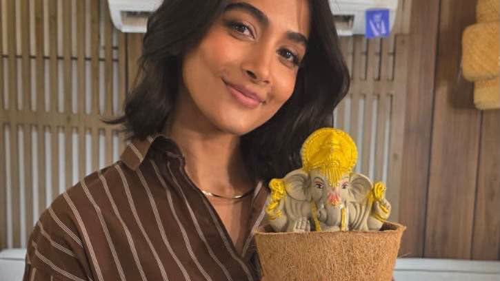 Pooja Hegde Green Ganpati at home and its specialty