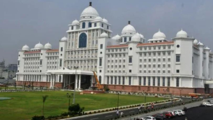 Telangana Secretariat employee caught red handed by ACB for taking bribe