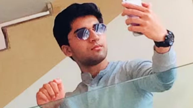 Muslim man with Hindu girl in Indore hotel caught by Karni Sena