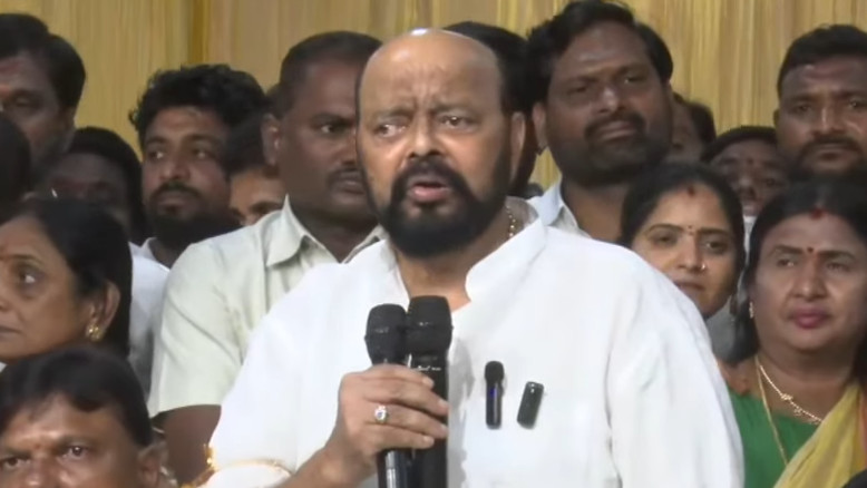 Konda Murali says Konda Surekha post would have remained if she had apologized