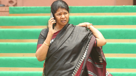 Kanimozhi plan to unite regional parties away from Congress is this the real strategy behind meetings