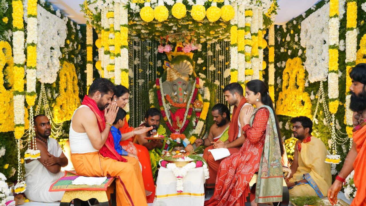 Revanth Reddy performs Ganapati Puja with family members