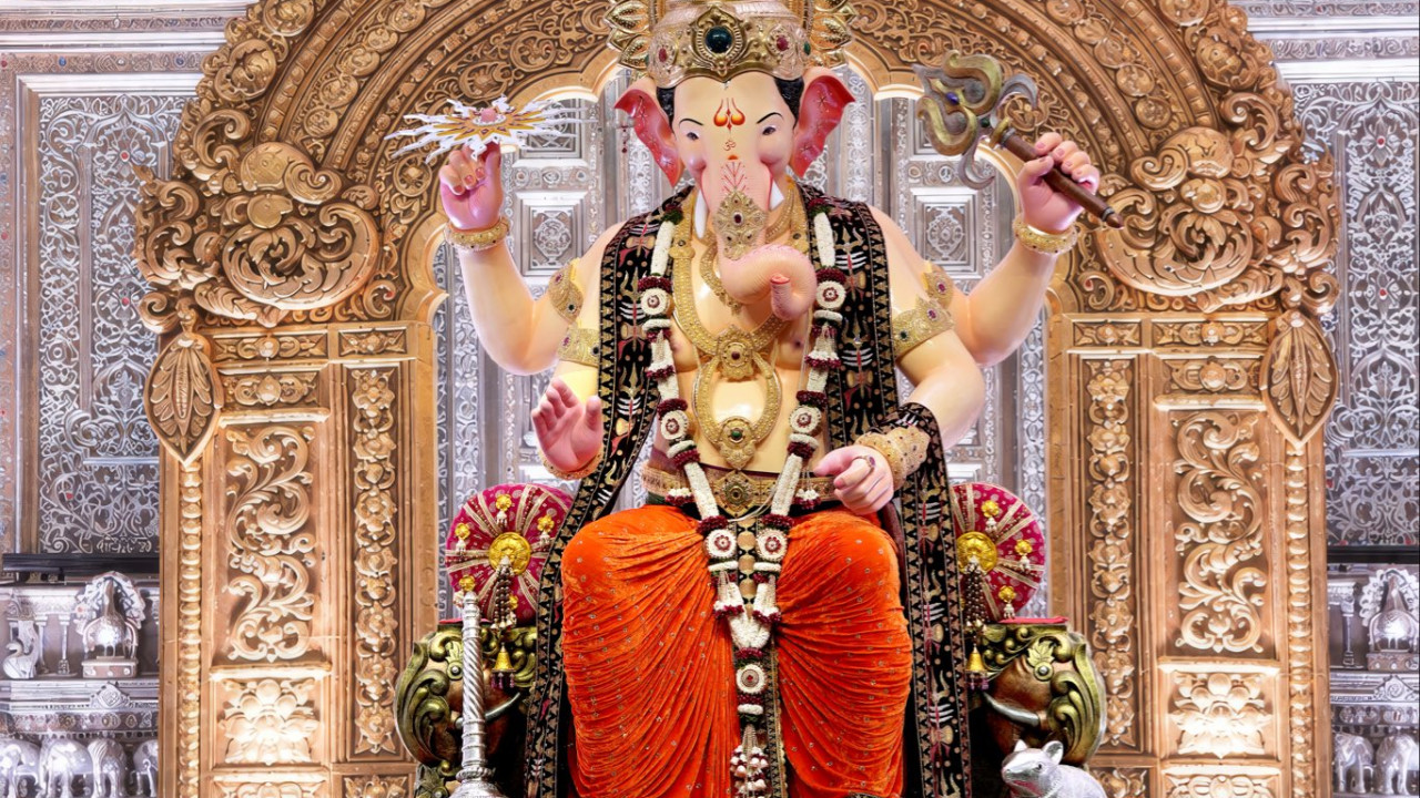 Goshamahal Ganesh idol with gold and diamonds police respond to rumors