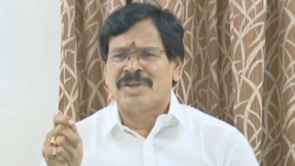 Former YSRCP MLA Kapu Ramachandra Reddy Mining Sites Raided In Anantapur