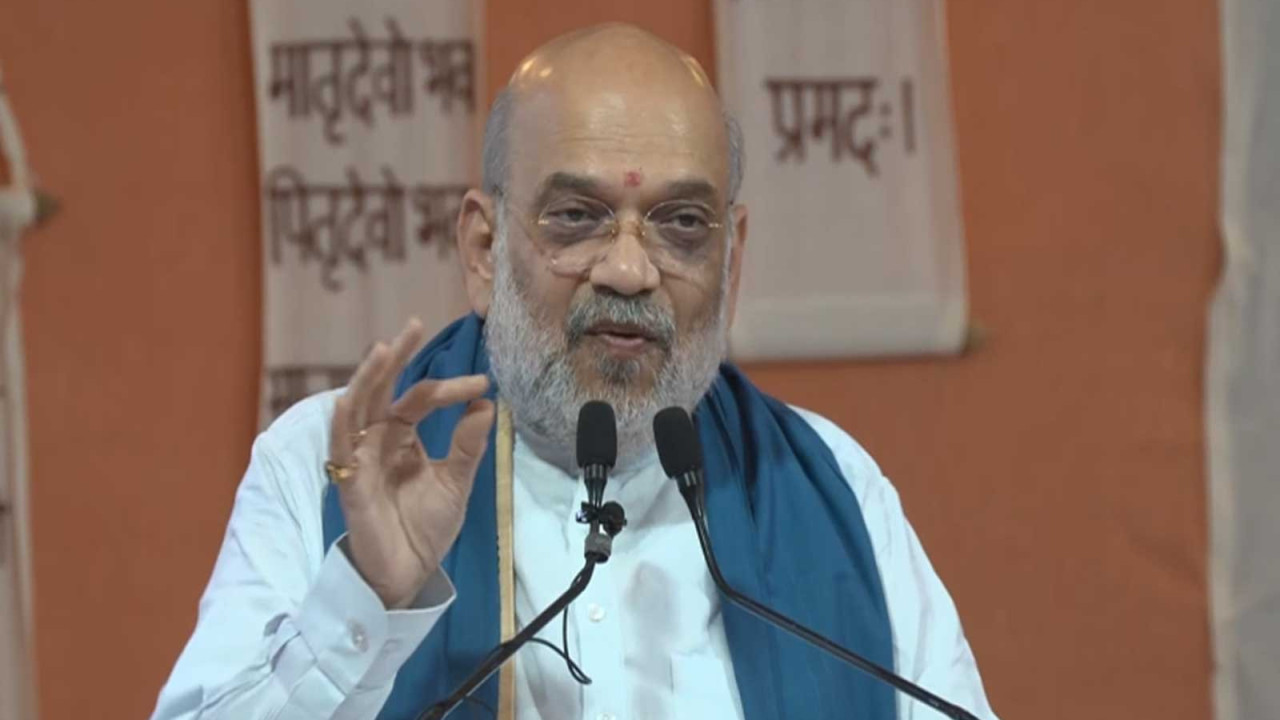 Amit Shah falls ill during Karnataka visit