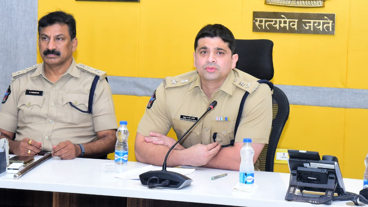 YSRCP protest in Vijayawada tomorrow no permission says DCP Krishnakanth Patel