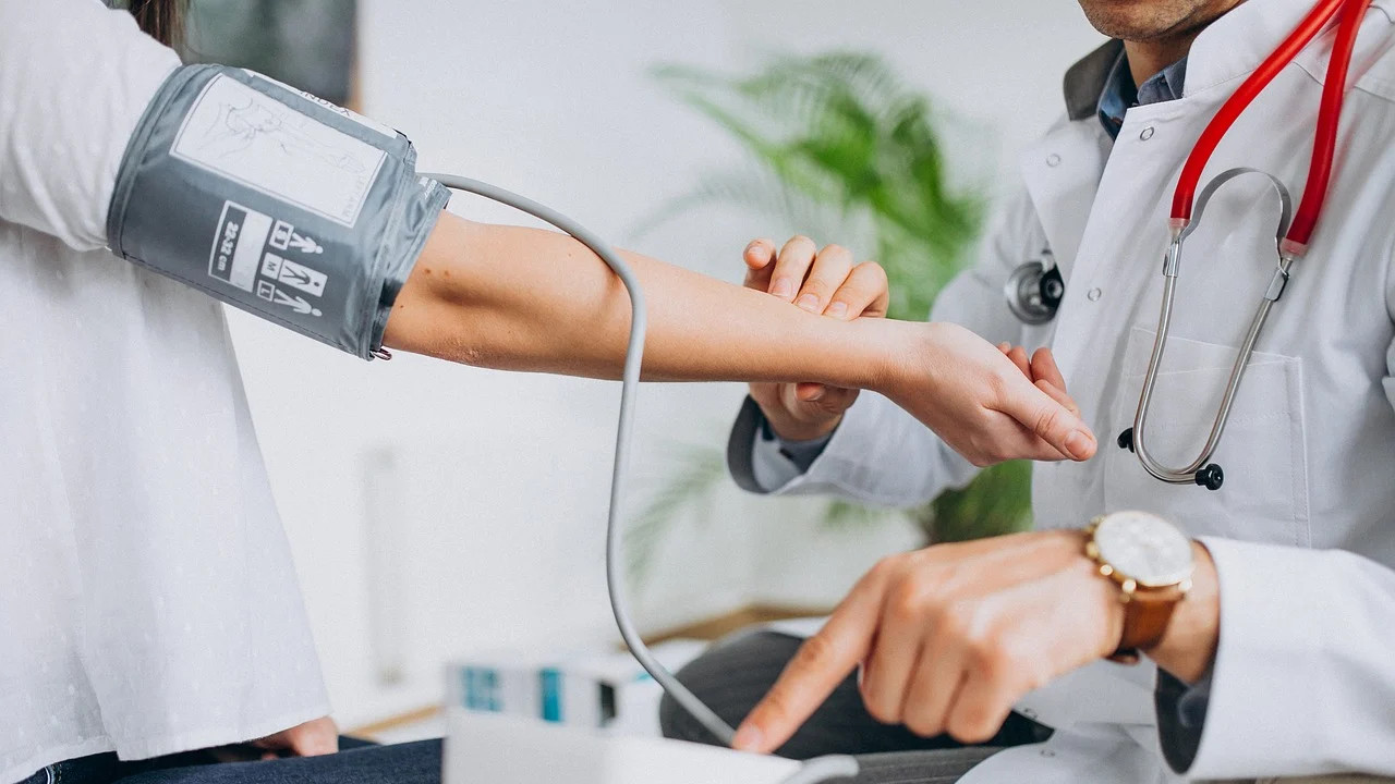 Blood Pressure Monitoring Precautions You Must Follow
