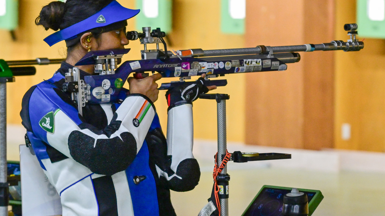 Asian Games: India women win 10m air rifle team silver; Elavenil, Sonam make individual final