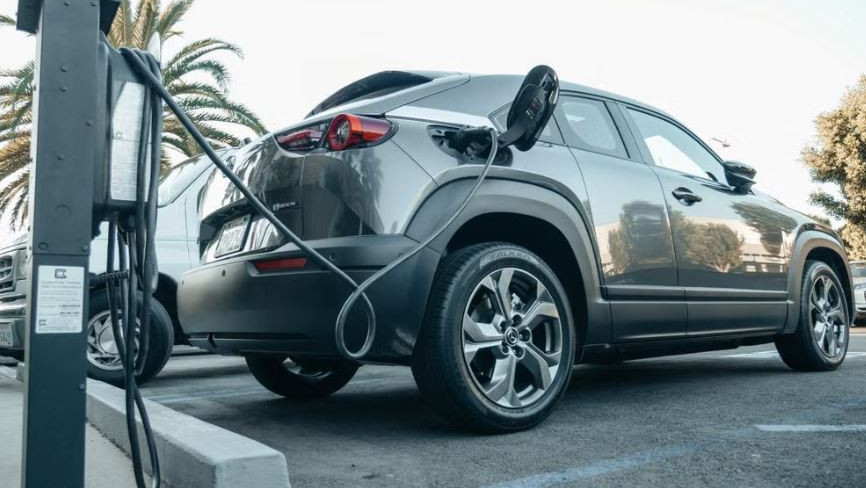 Sunwoda EVB 100 km charging in one minute Chinese battery company sensation