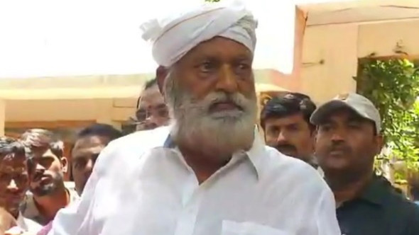 JC Prabhakar Reddy Protests Against 40 Crore Government Land Encroachmen