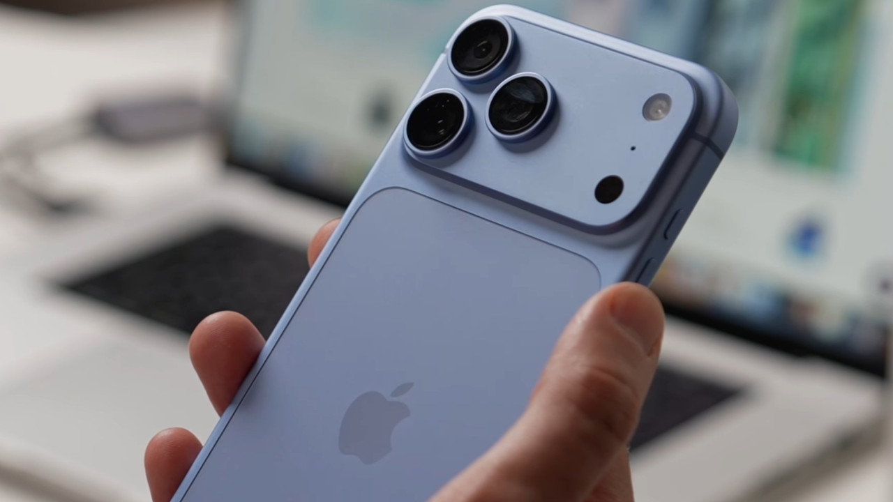 iPhone cheap in Dubai- Is it profitable including ticket and visa costs