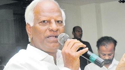 Kadiyam Srihari sensational comments on KCR family assets and Congress strengthening