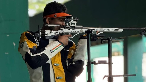 Asian Games: Himanshu wins silver, Rudrankksh bags bronze as India claim double podium in Men’s 10m Air Rifle