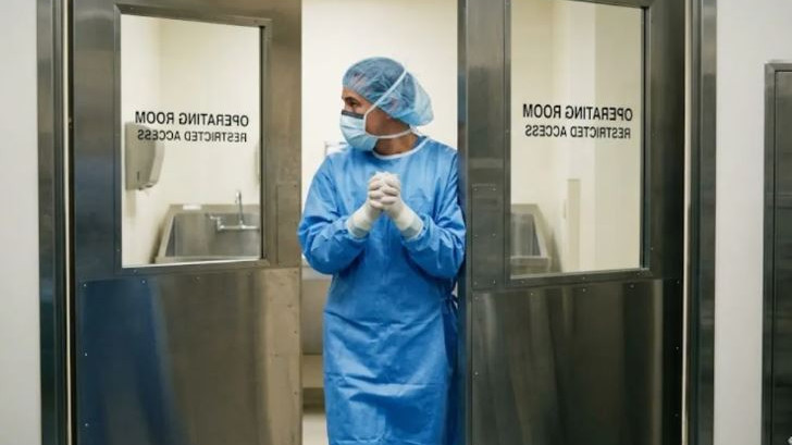 Surgeons walking backward into operation theater and the surprising reason behind it