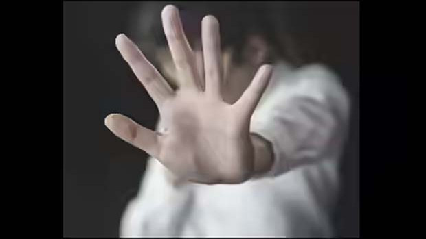 Delhi horror minor girl gang raped by men posing as police officers