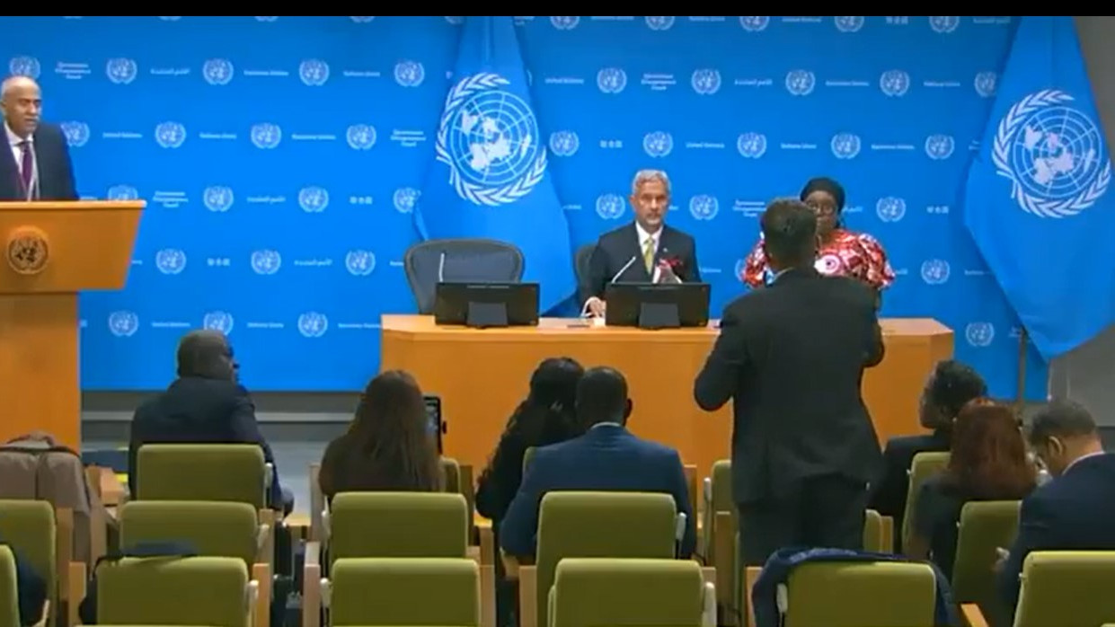 S Jaishankar gives a stunning counter to Pakistani journalist