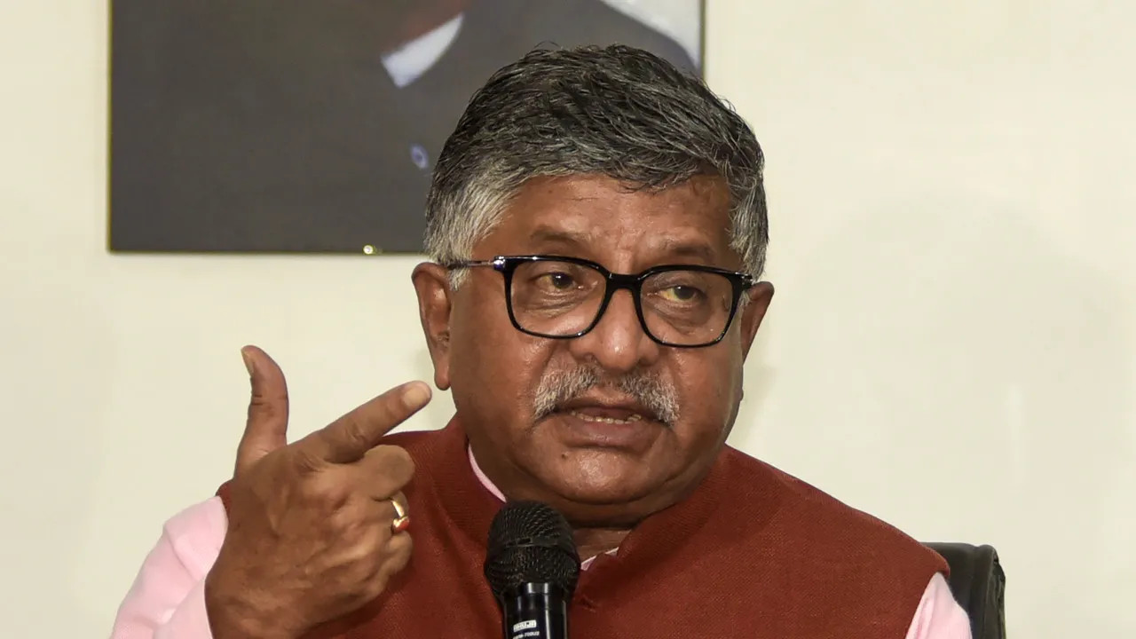 BJP slams Congress over allegations against Election Commission of India