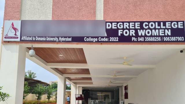 Tough times for degree education in Telangana 335 colleges closed in 5 years