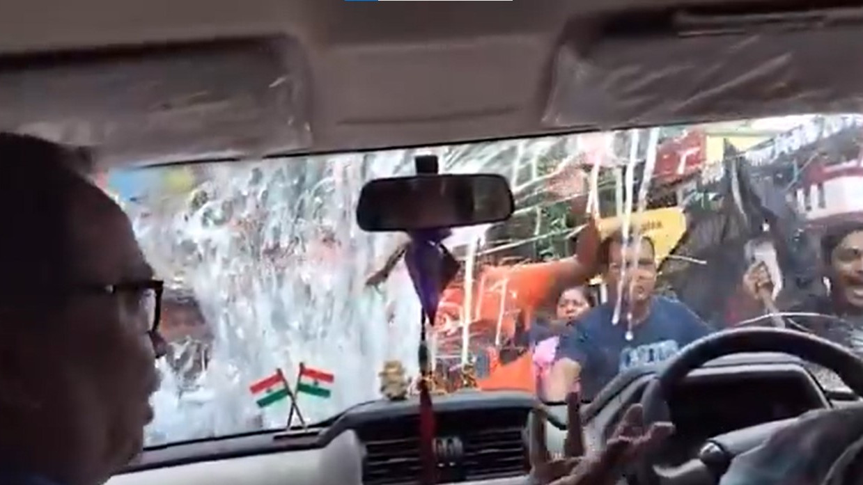 Kunal Ghosh Mamata Banerjee party MLA car attacked with stones and eggs