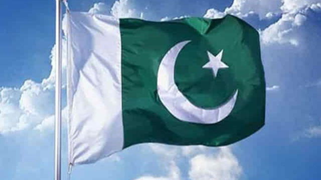 Pakistan middle class struggles with low income and soaring expenses