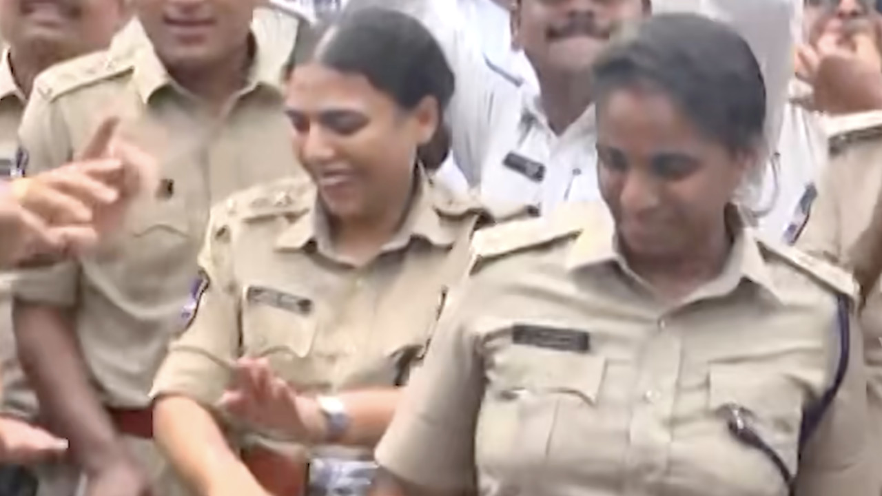 VC Sajjanar lifted by police staff during Ganesh Nimajjanam celebrations