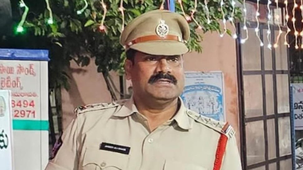 Ahmed Ali CI dies of heart attack while on duty at Vijayawada Dharna Chowk