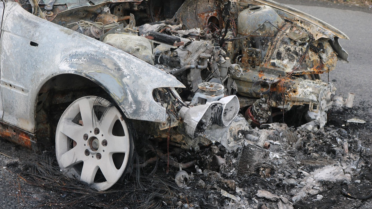 Shamshabad car fire on highway driver escapes safely