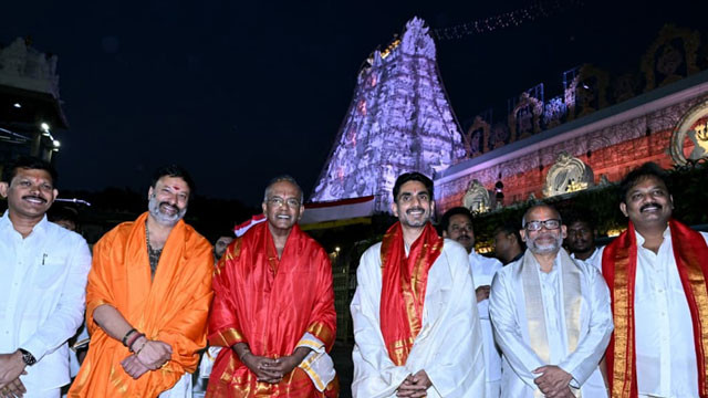 Nara Lokesh and Singapore Minister Shanmugam visit Srivari in Tirumala