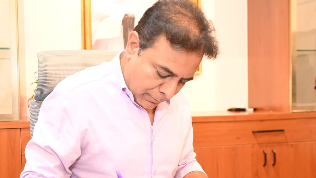 KTR slams Telangana government decision on coal purchase