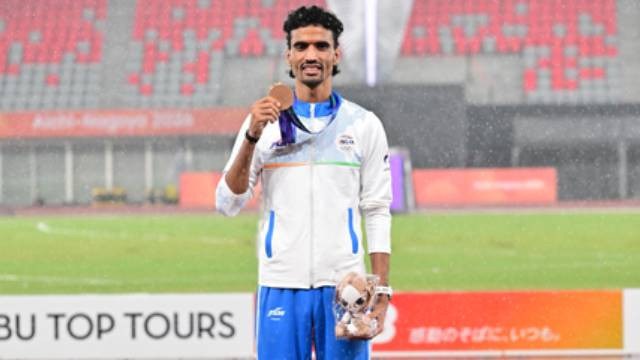 Asian Games: PM Modi hails Gulveer’s hat-trick, congratulates Pooja, men’s relay team