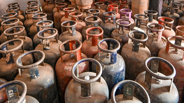 Commercial gas cylinder price hike during festive season