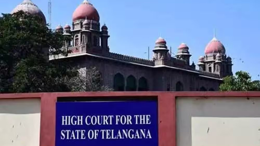 Vijaya Reddy moves High Court to stop Khairatabad by-election notification hearing postponed