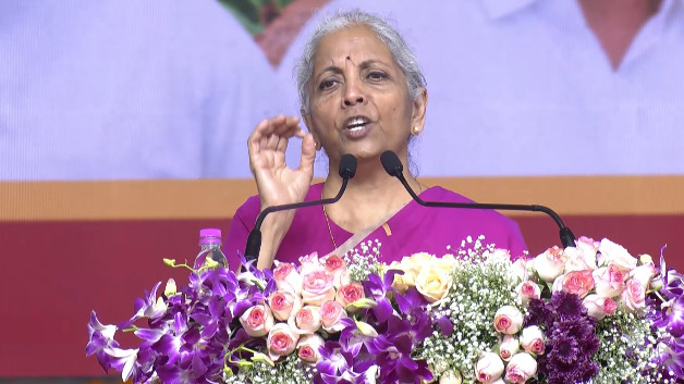 Chandrababu Naidu serious as youth interrupt Nirmala Sitharaman speech in Madanapalle
