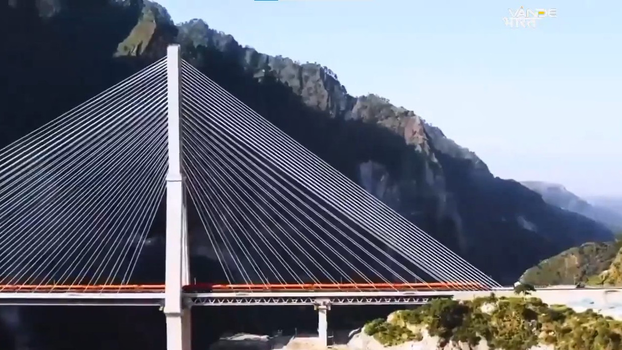 Vande Bharat train crosses worlds highest bridge at 100 kmph speed