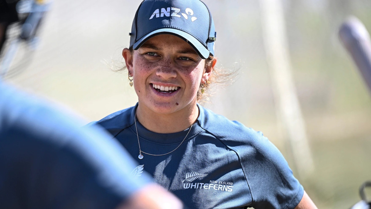 NZ recall Carson, Penfold, James, and Rowe Australia T20Is