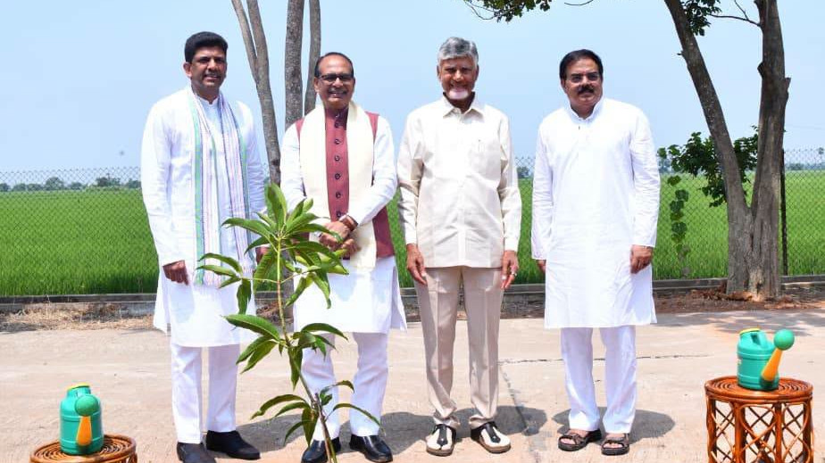 Chandrababu Naidu Praises Pemmasani as Political Hero and Nadendla as Best Minister