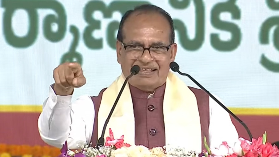 Shivraj Singh Chouhan says Chandrababu Naidu can fulfill all aspirations of AP people in Burripalem