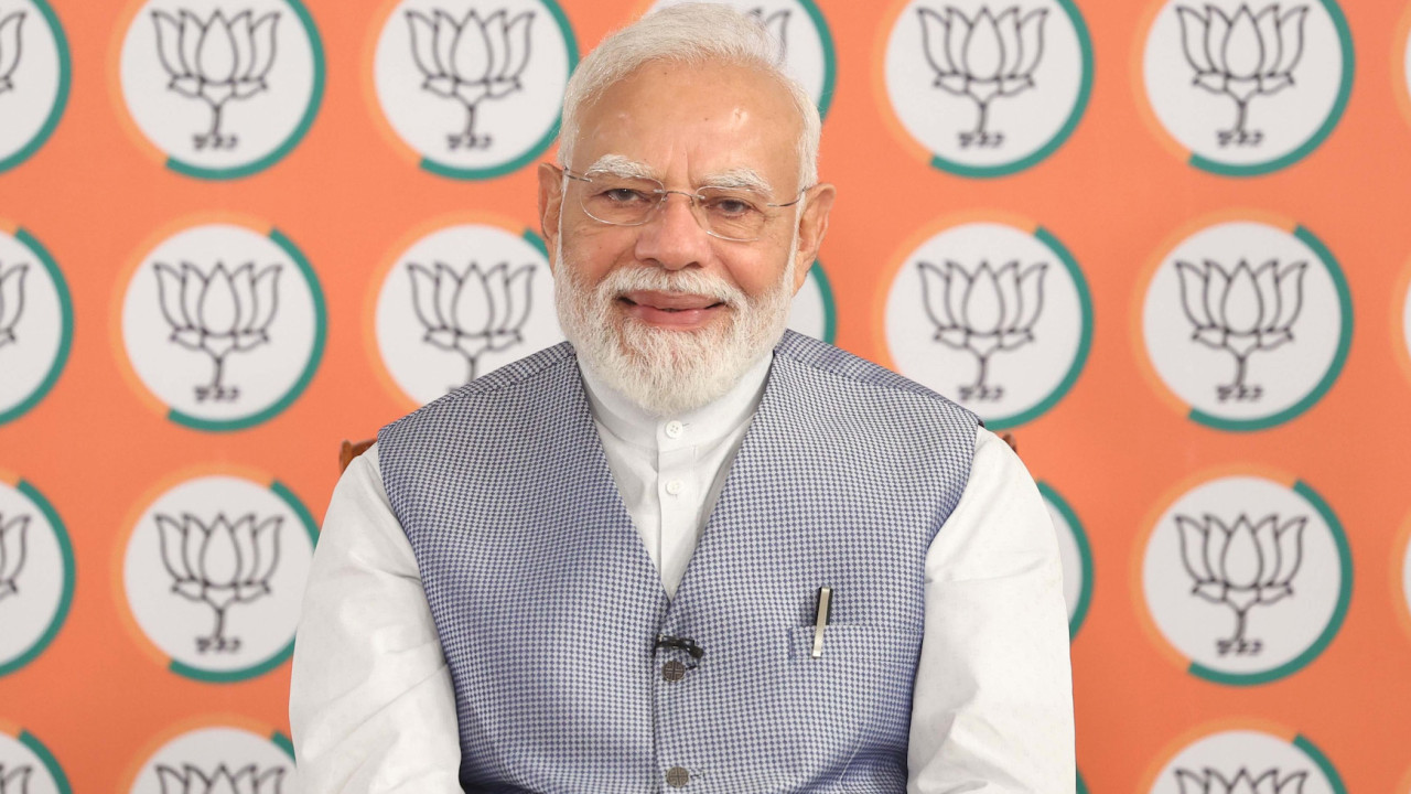 Special prayers for PM Narendra Modi at Indrakeeladri on Pawan Kalyan orders