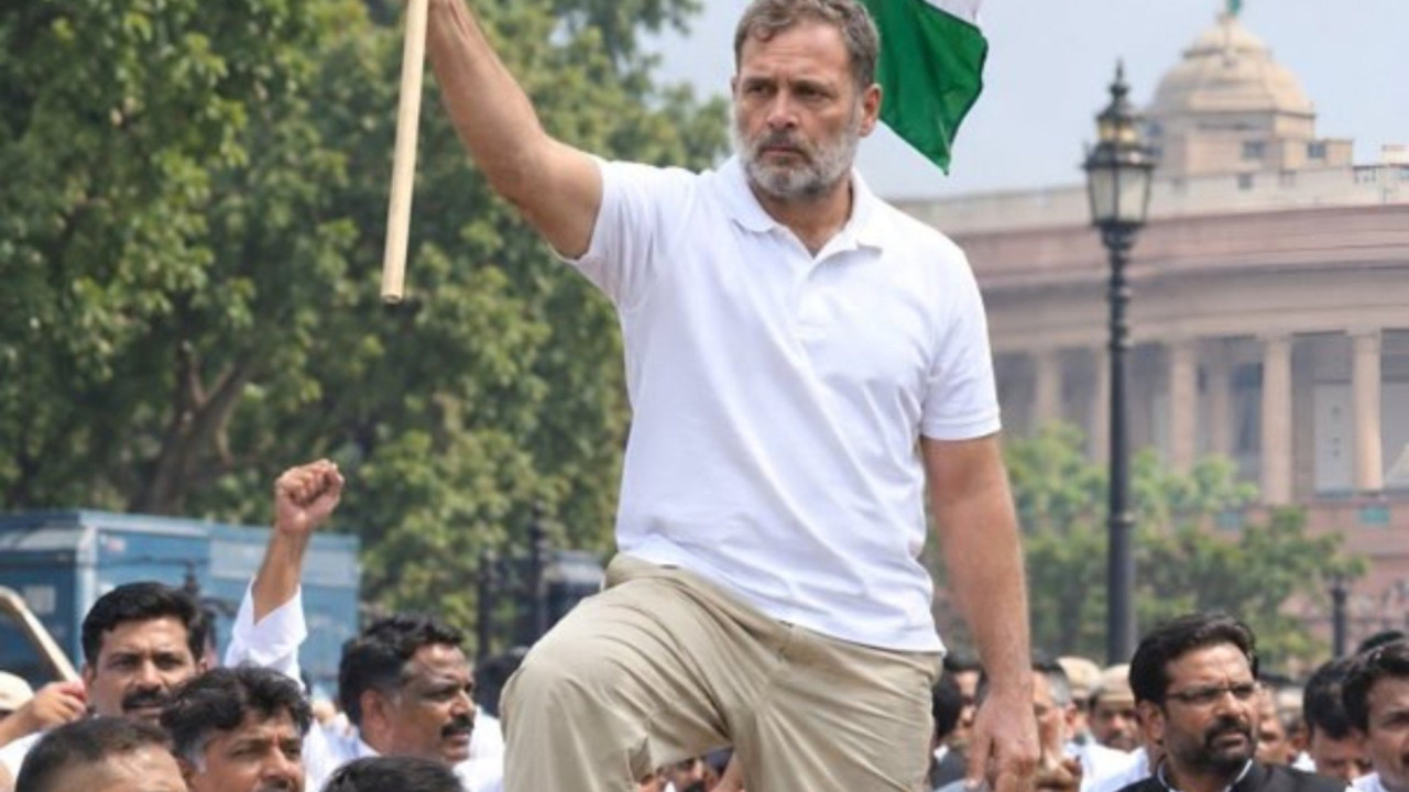 Rahul Gandhi questioned by DMK on whether he is afraid of Vijay