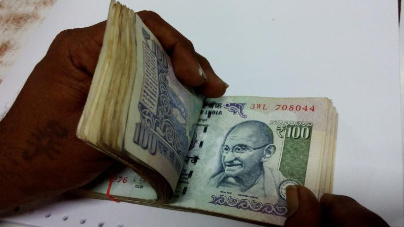 Income Tax Rules for cash deposits over 10 lakhs in bank accounts