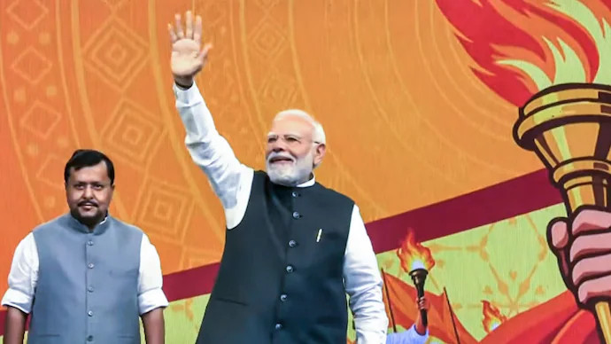 Narendra Modi reveals five goals and gives a new slogan to Indians