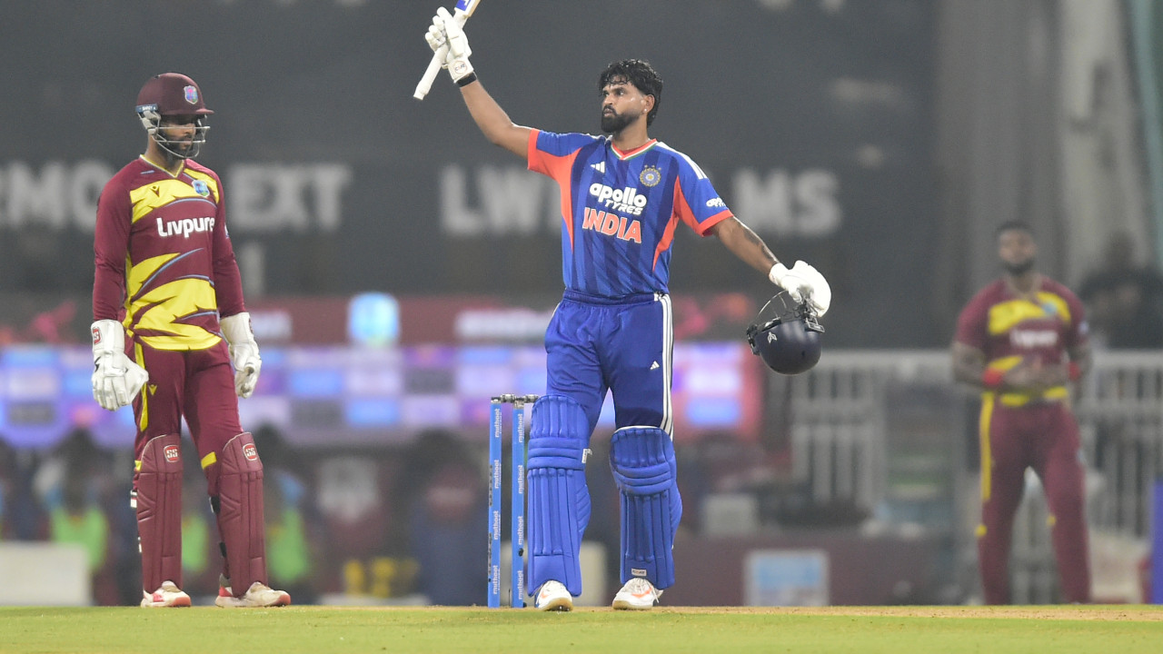This knock is a strong signal that Shreyas is back to his best: Gavaskar