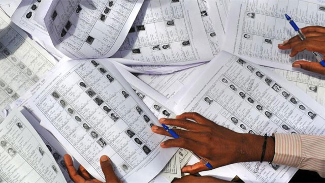 Telangana Voter List Huge Applications For New Registrations With 488 Lakh Applications