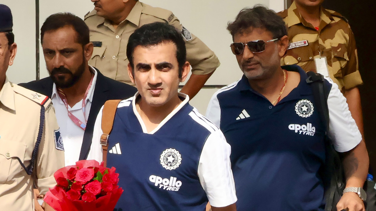Gambhir, Kotak seek blessings at Mahakaleshwar Temple ahead of 3rd T20I