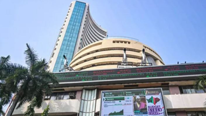 Sensex drops 548 points and Nifty falls below 22400